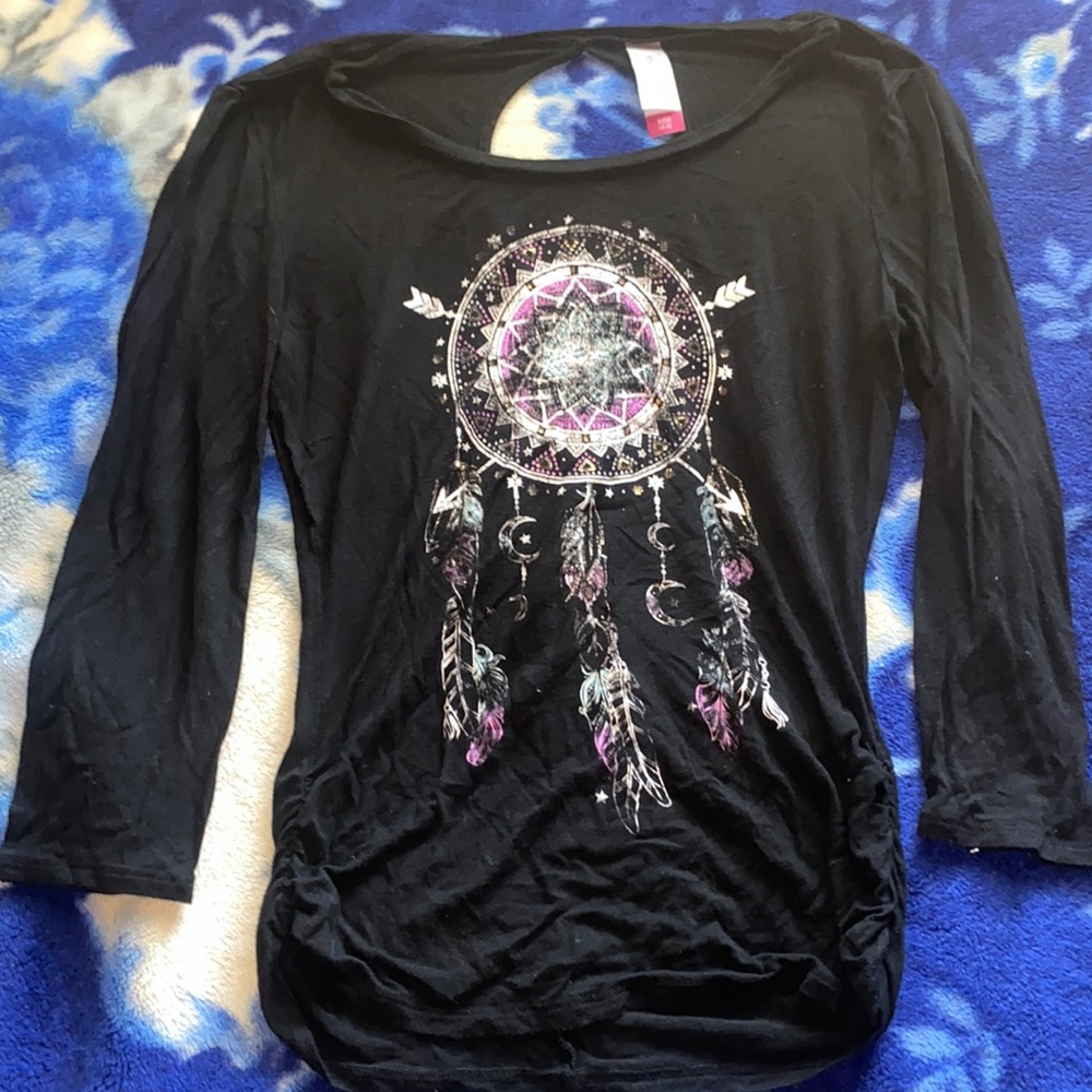 Black Long Sleeve! Dreamcatcher Design! Size Small!